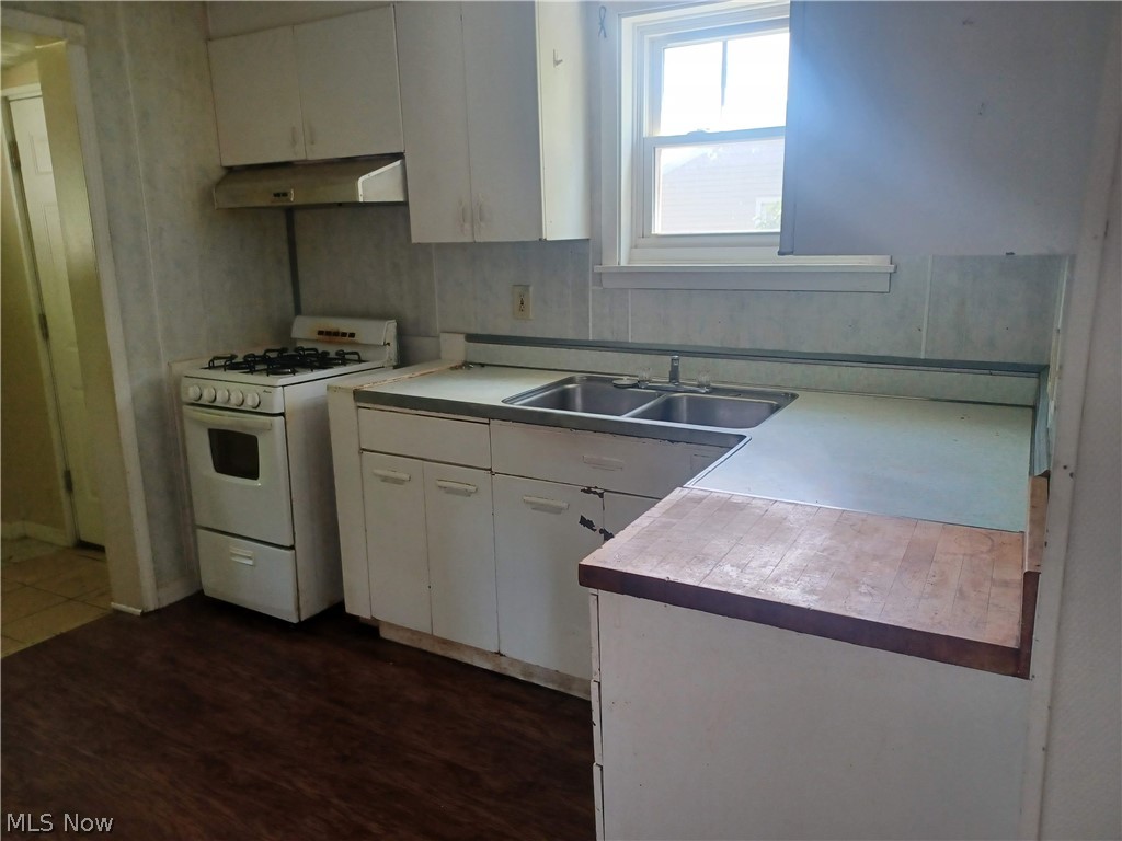 2031 Willard Avenue SE Warren OH 44484