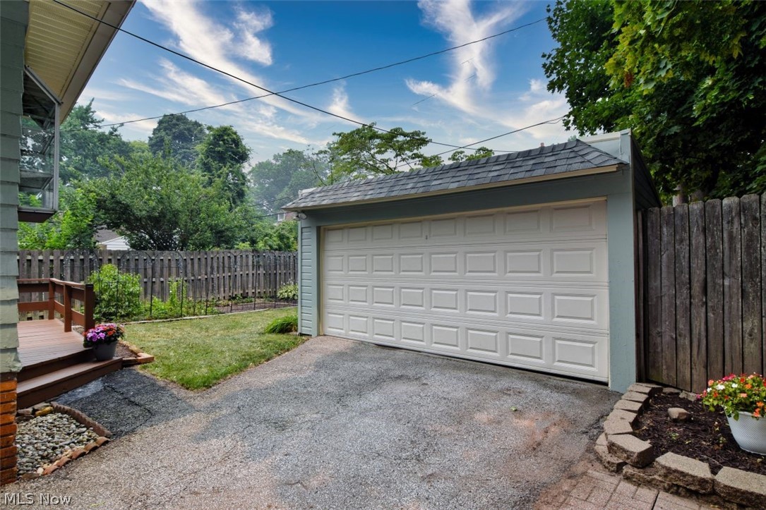 1255 Quilliams Road Cleveland Heights OH 44121