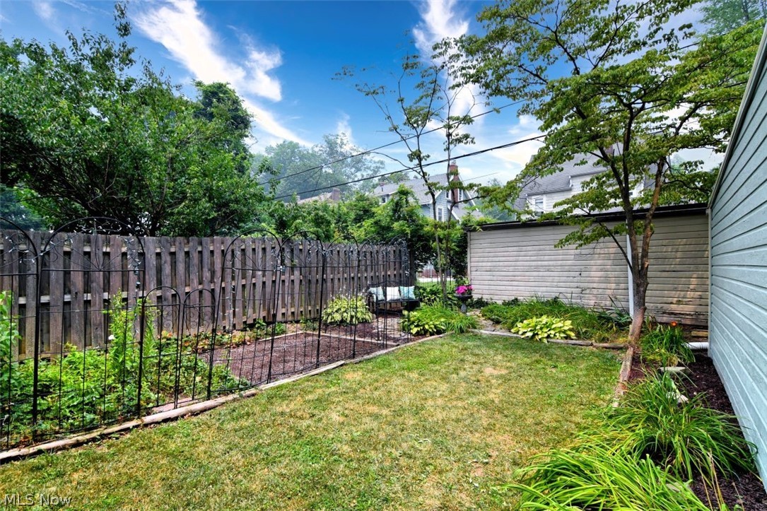 1255 Quilliams Road Cleveland Heights OH 44121