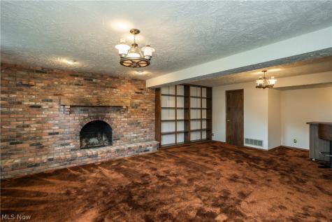 2421 Fairview Road Uniontown OH 44685