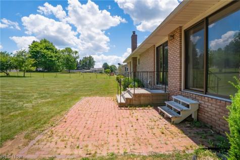 2421 Fairview Road Uniontown OH 44685