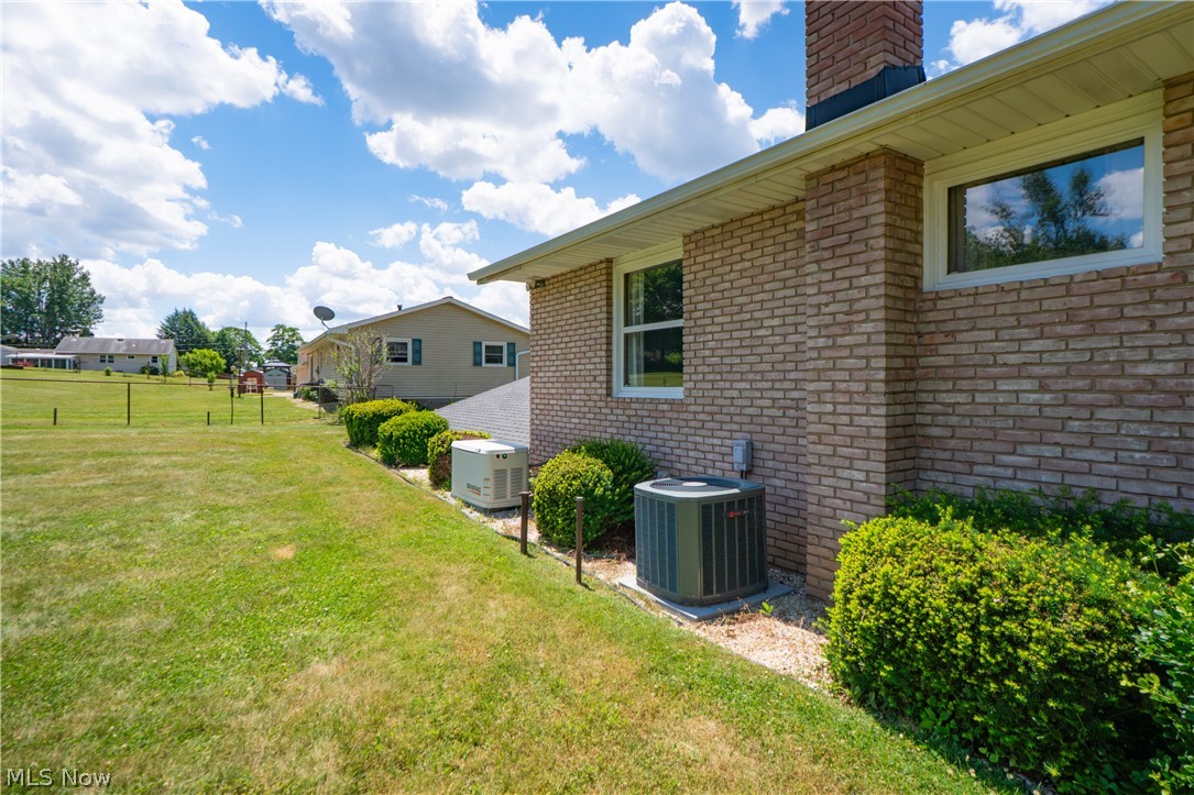 2421 Fairview Road Uniontown OH 44685