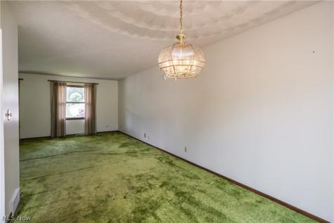 2421 Fairview Road Uniontown OH 44685