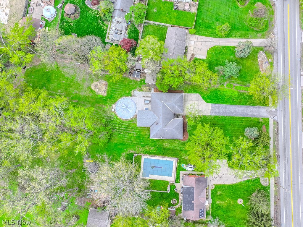 33510 Lake Shore Boulevard Lakeline OH 44095
