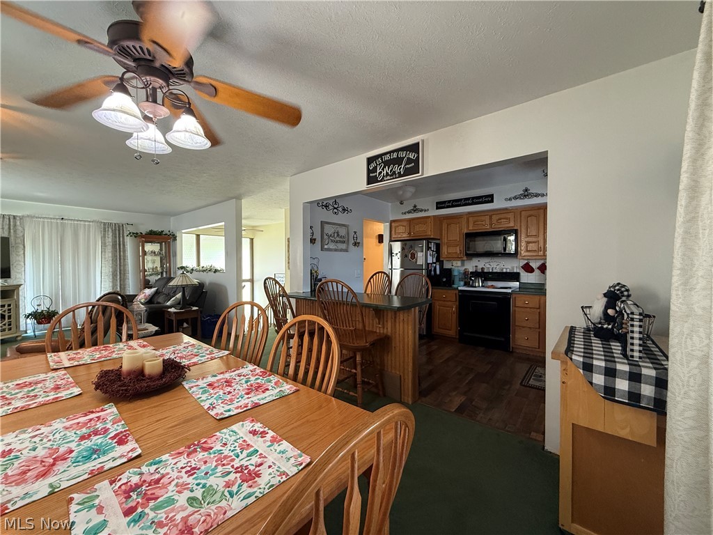 1451 Poplar Avenue Belpre OH 45714