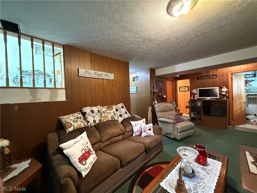 1451 Poplar Avenue Belpre OH 45714