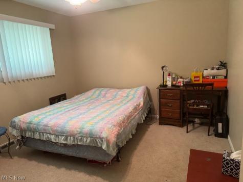 25853 Euclid Chagrin Parkway Richmond Heights OH 44143