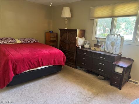 25853 Euclid Chagrin Parkway Richmond Heights OH 44143
