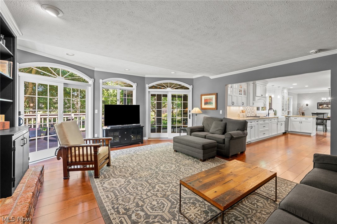 560 Marvis Drive Bay Village OH 44140