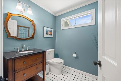 560 Marvis Drive Bay Village OH 44140