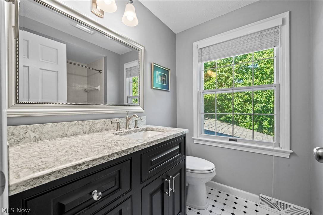 560 Marvis Drive Bay Village OH 44140