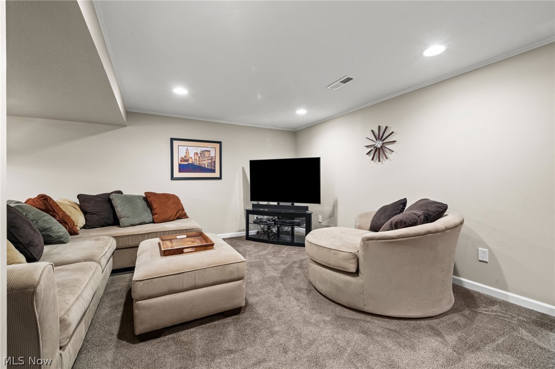 560 Marvis Drive Bay Village OH 44140