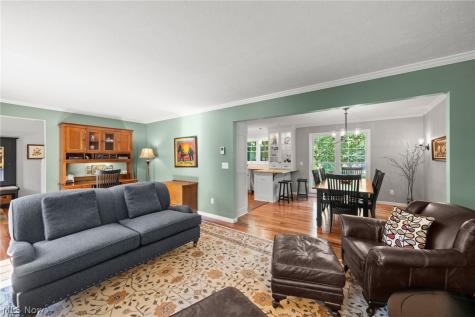 560 Marvis Drive Bay Village OH 44140
