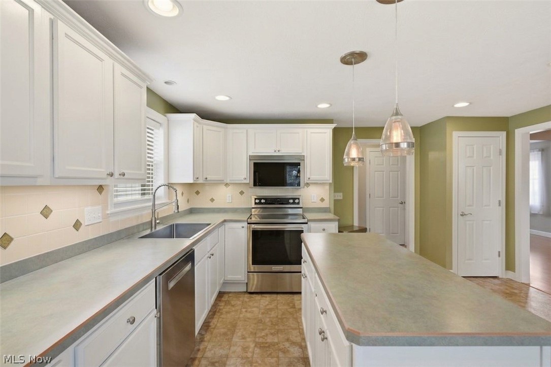 38235 Woodside Avenue Willoughby OH 44094