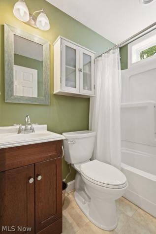 38235 Woodside Avenue Willoughby OH 44094