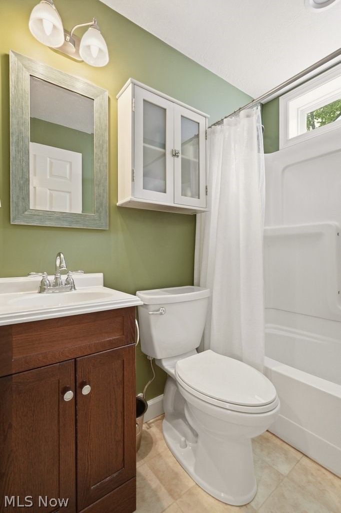 38235 Woodside Avenue Willoughby OH 44094