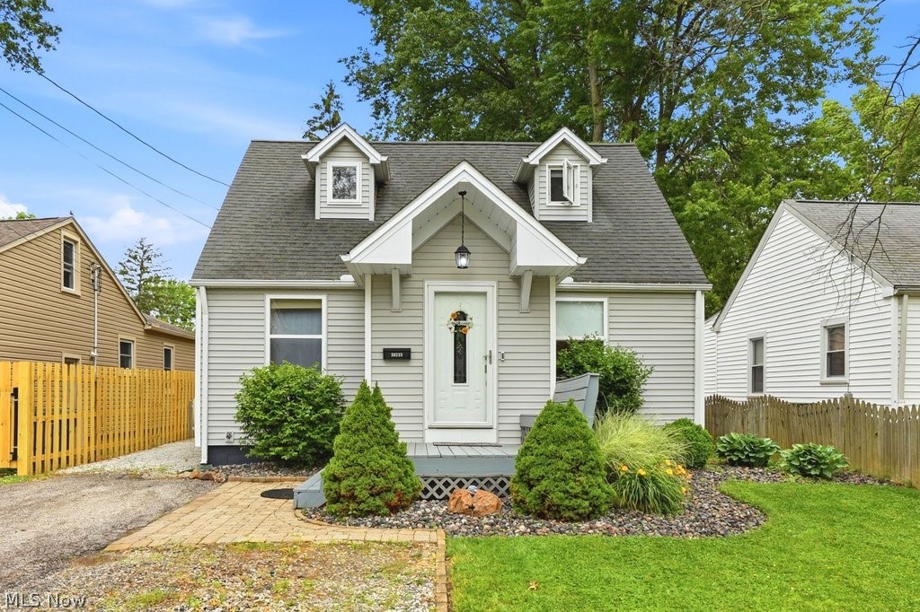 38235 Woodside Avenue Willoughby OH 44094