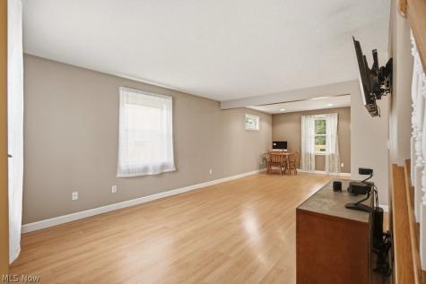 38235 Woodside Avenue Willoughby OH 44094