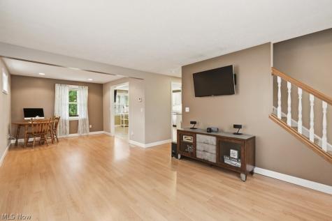 38235 Woodside Avenue Willoughby OH 44094