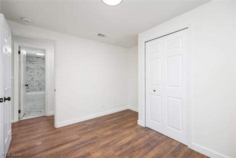 9898 Oakwood Drive Twinsburg OH 44087