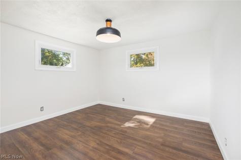 9898 Oakwood Drive Twinsburg OH 44087