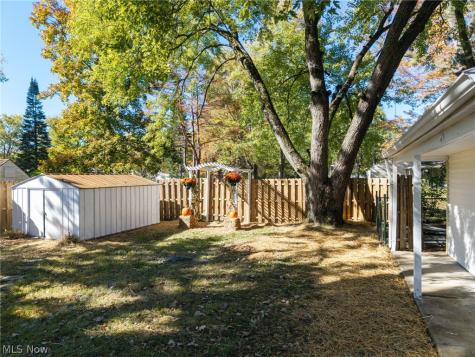 9898 Oakwood Drive Twinsburg OH 44087