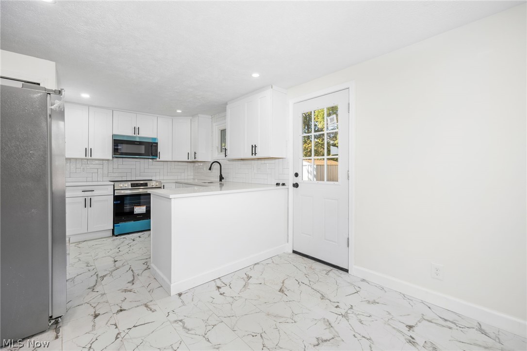 9898 Oakwood Drive Twinsburg OH 44087