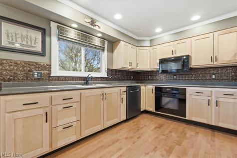 524 6th Street Marietta OH 45750