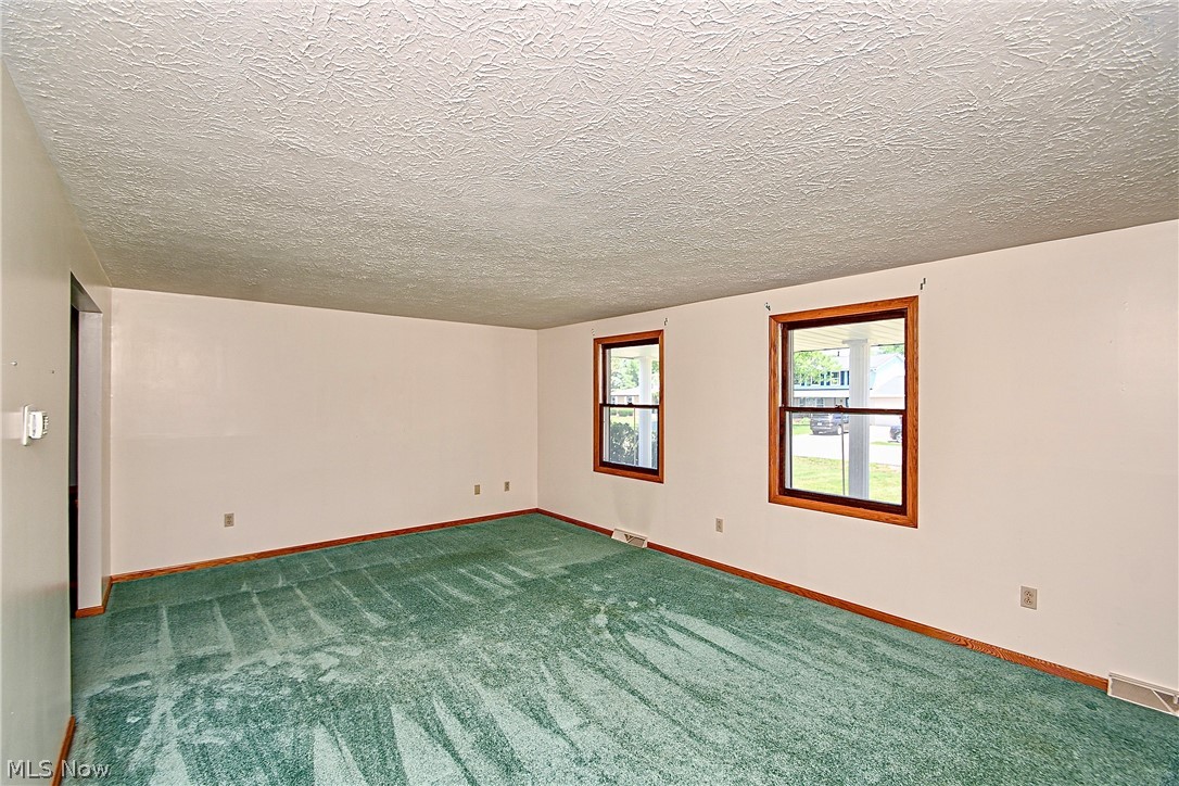 11937 Basswood Avenue NW Uniontown OH 44685