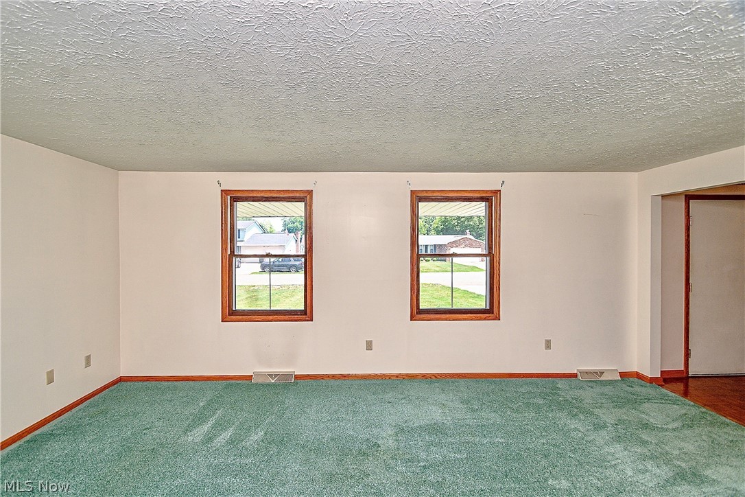 11937 Basswood Avenue NW Uniontown OH 44685