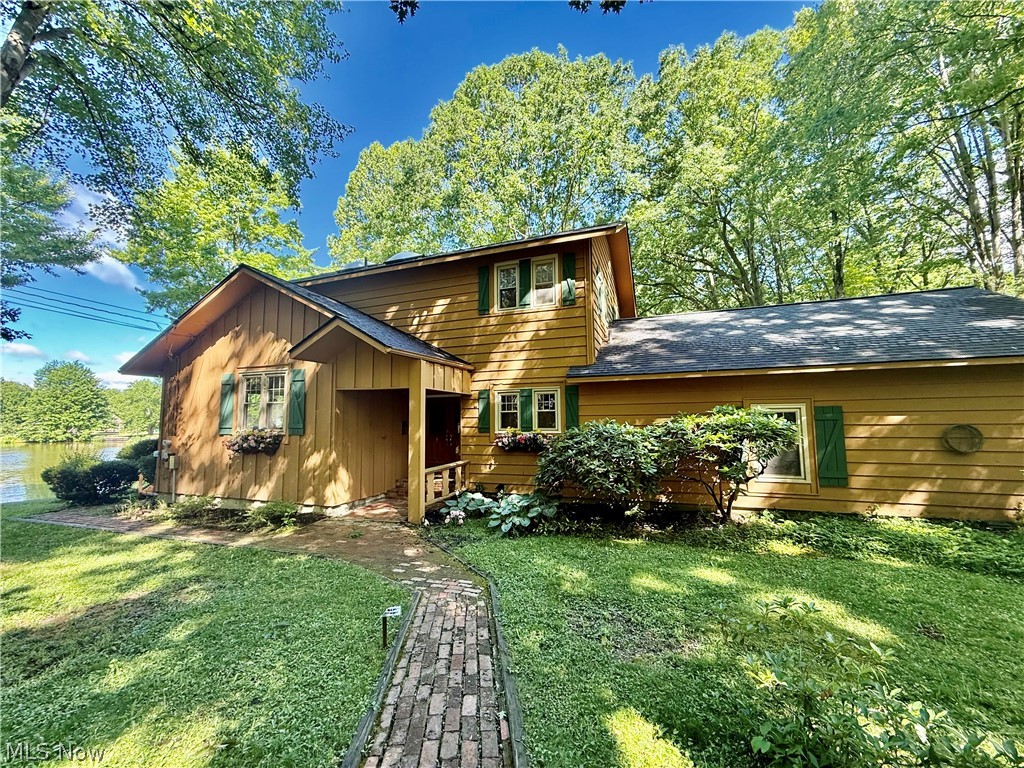 17956 Elliott Drive Chagrin Falls OH 44023