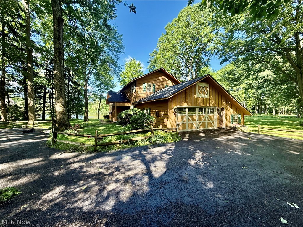 17956 Elliott Drive Chagrin Falls OH 44023
