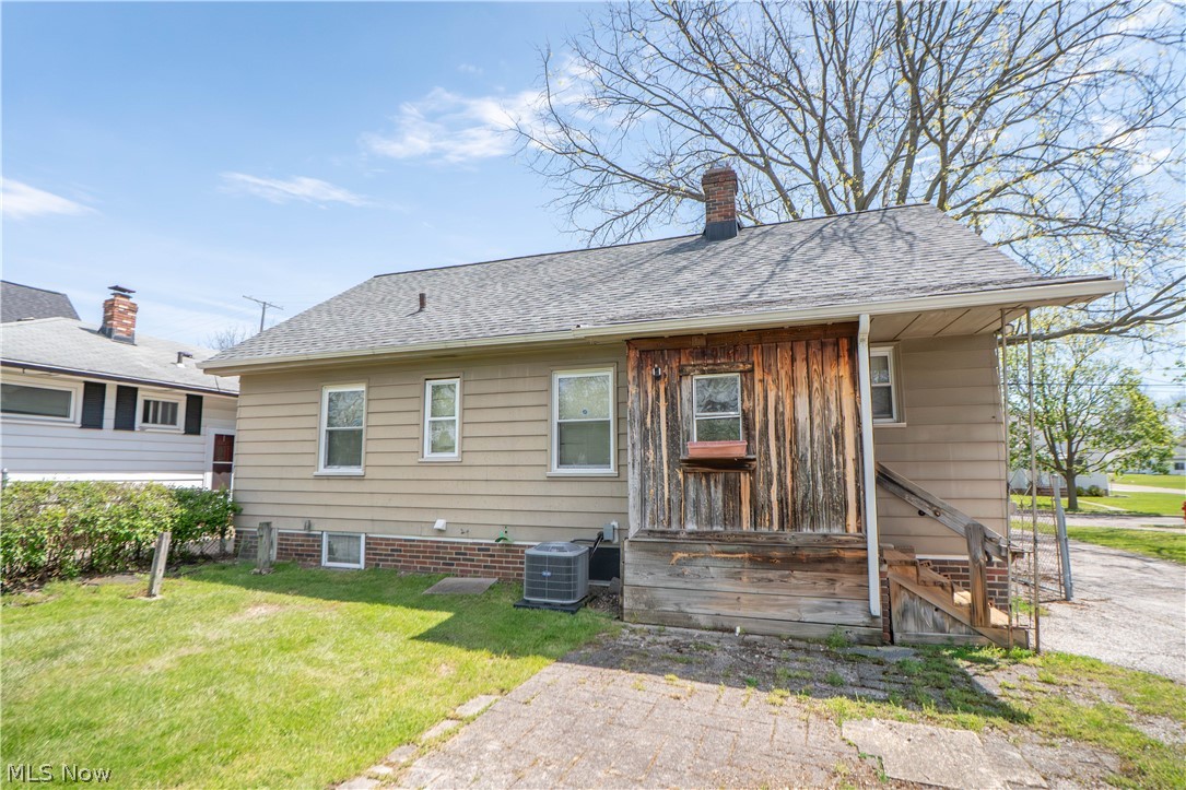94 Avalon Drive Bedford OH 44146