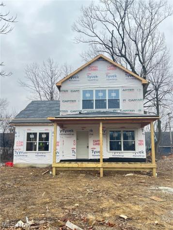 1889 E 84th Street Cleveland OH 44103