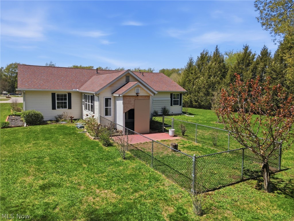 7288 Fieldstone Avenue Conneaut OH 44030