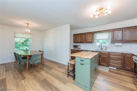 5841 Royal Drive Willoughby OH 44094