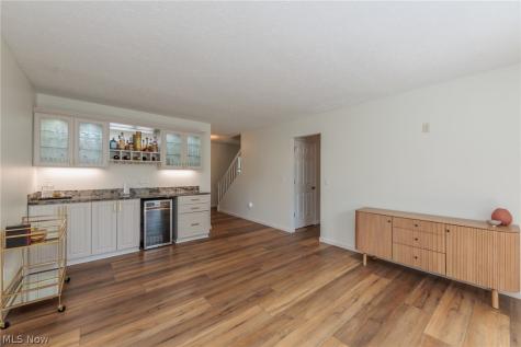 5841 Royal Drive Willoughby OH 44094