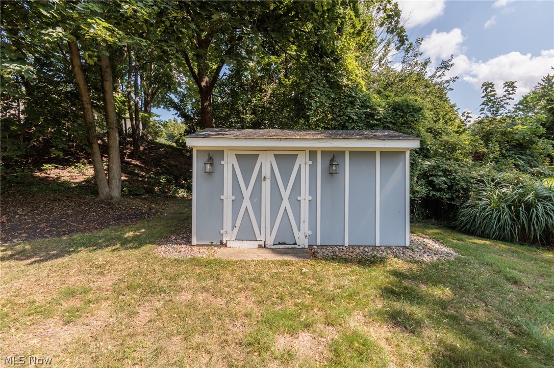 5841 Royal Drive Willoughby OH 44094