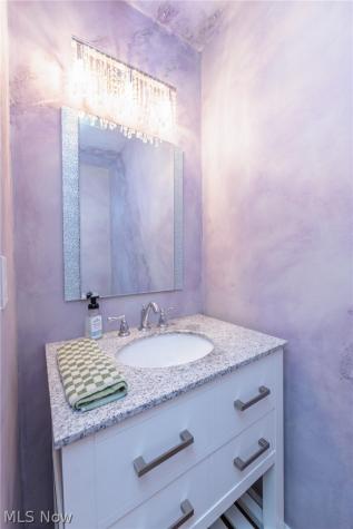 5841 Royal Drive Willoughby OH 44094