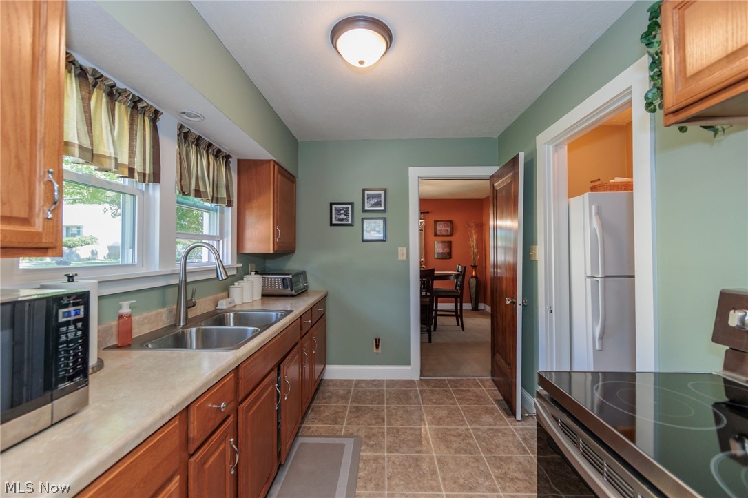 796 Graceland Avenue Barberton OH 44203