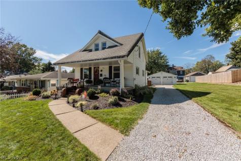 796 Graceland Avenue Barberton OH 44203