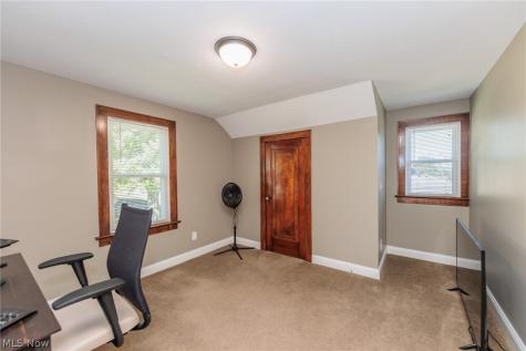 796 Graceland Avenue Barberton OH 44203