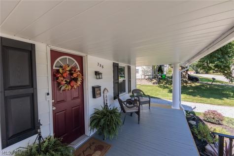 796 Graceland Avenue Barberton OH 44203