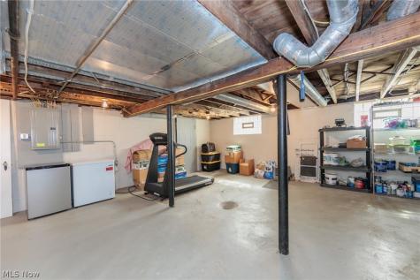 796 Graceland Avenue Barberton OH 44203