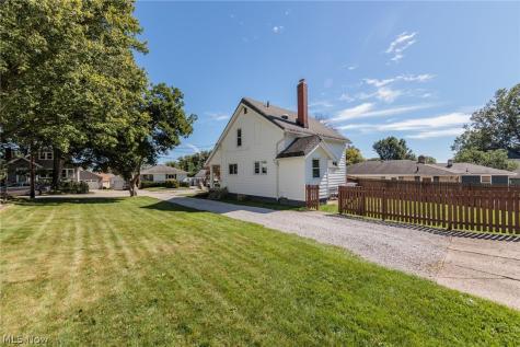 796 Graceland Avenue Barberton OH 44203