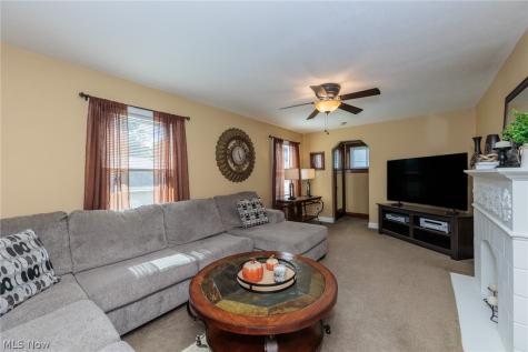 796 Graceland Avenue Barberton OH 44203