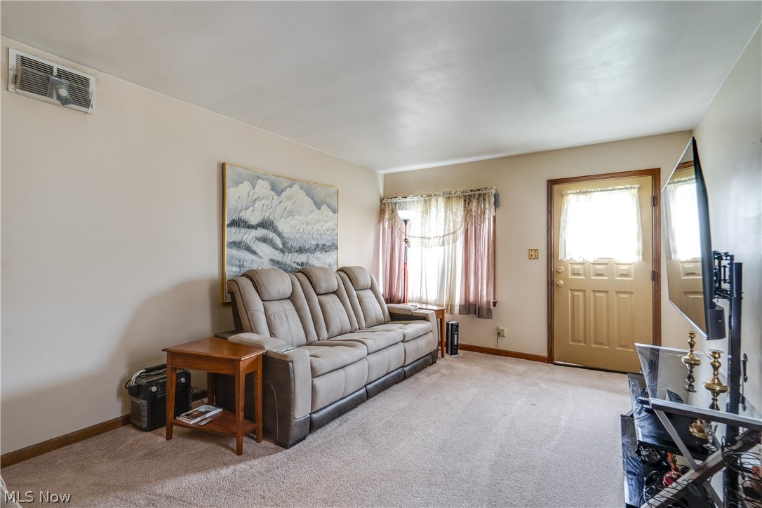 763 Lindsay Avenue Akron OH 44306