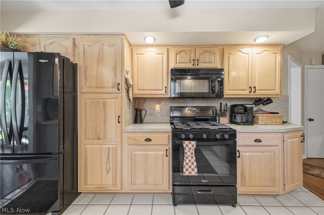 277 Marwood Drive SE Warren OH 44484