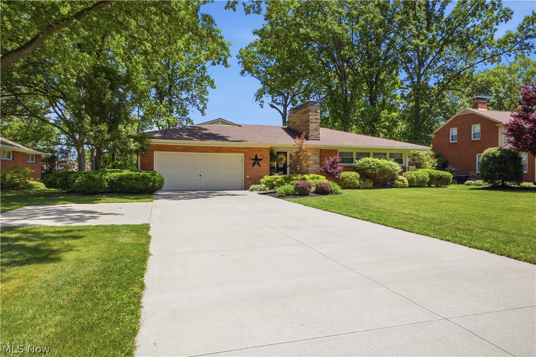 277 Marwood Drive SE Warren OH 44484