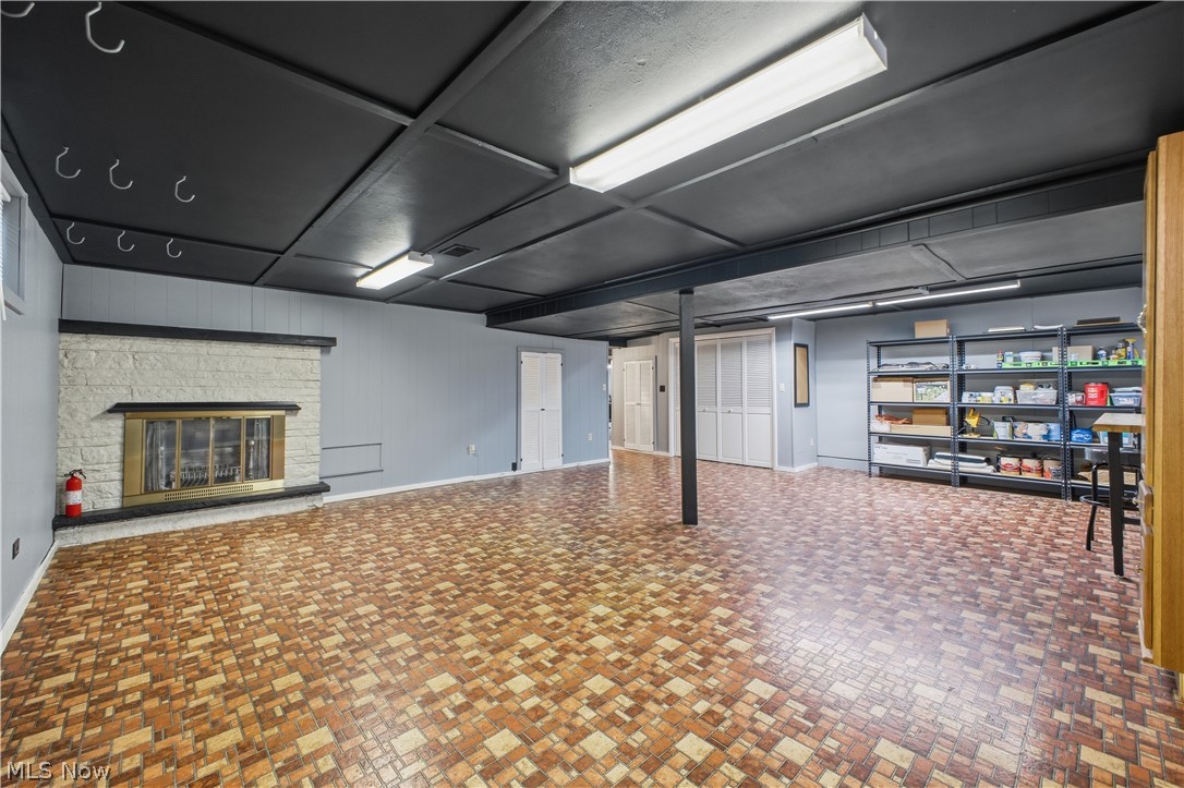 277 Marwood Drive SE Warren OH 44484